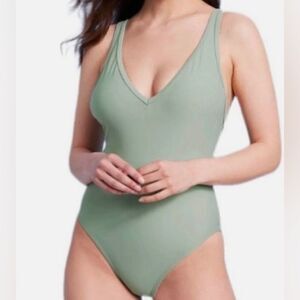 Kona Sol Mint Green One Piece Swimsuit NWT Size 16W